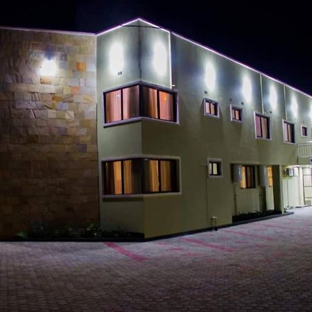 Nyamfinzi Hotel Chipata ภายนอก รูปภาพ