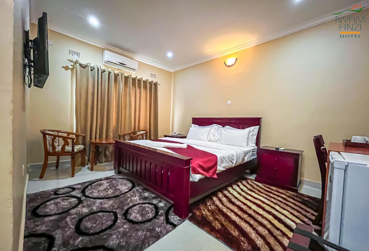Nyamfinzi Hotel Chipata ภายนอก รูปภาพ