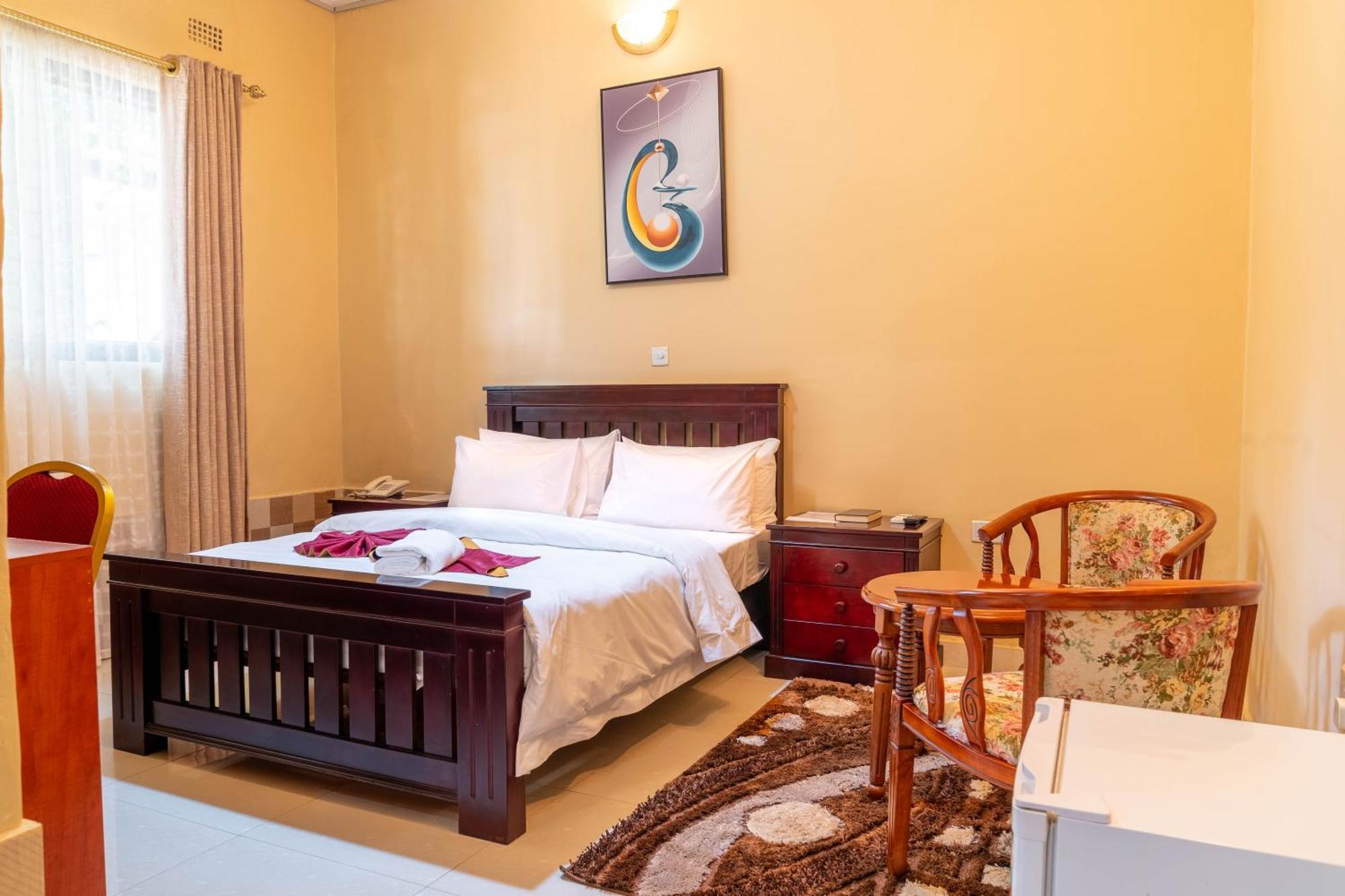 Nyamfinzi Hotel Chipata ภายนอก รูปภาพ
